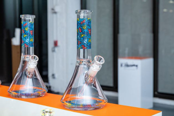 Equipment and Accessory for Bongs