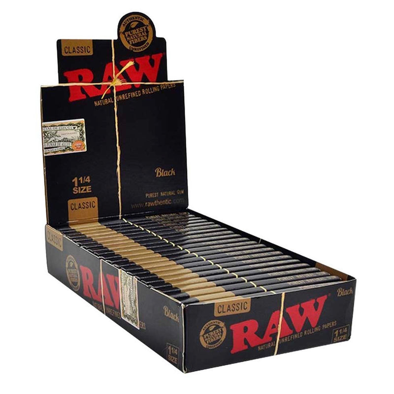 Raw® Classic Black 1.25” Rolling Papers