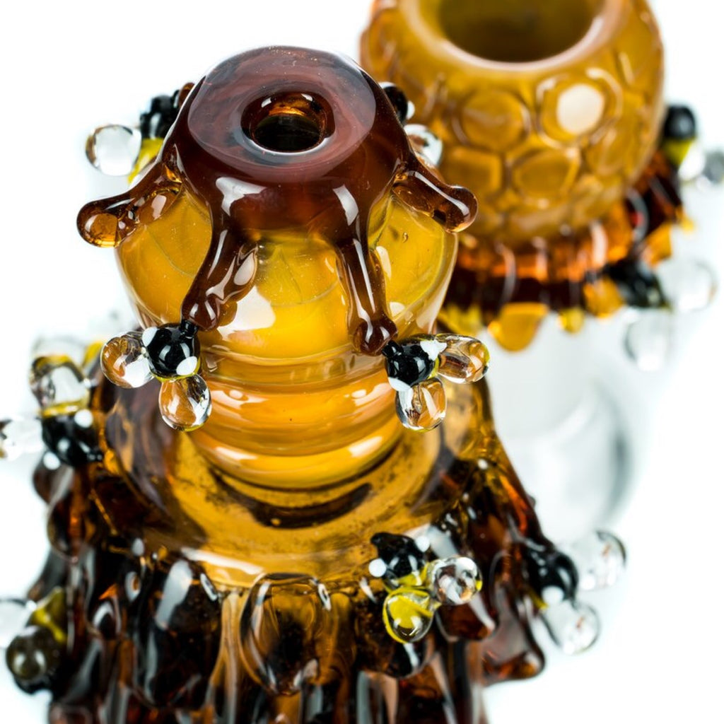 https://caliconnected.com/cdn/shop/products/Empire_Glassworks_Beehive_Mini_Bong_0_1024x.jpg?v=1571645419